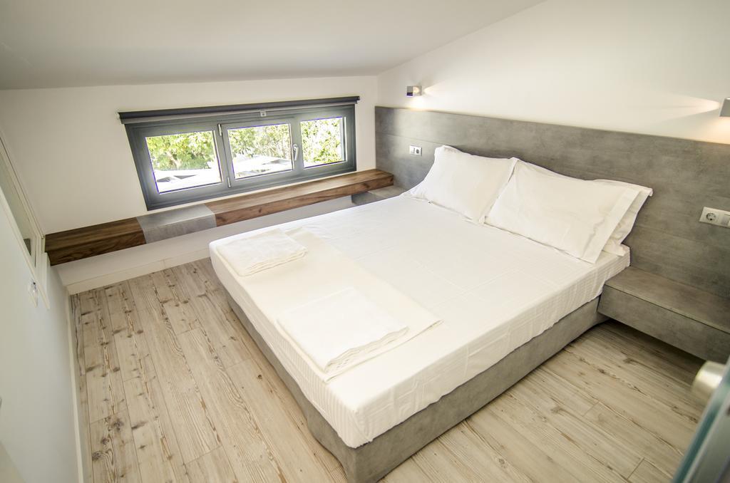 Pleiades Boutique Villas Кріопігі Екстер'єр фото